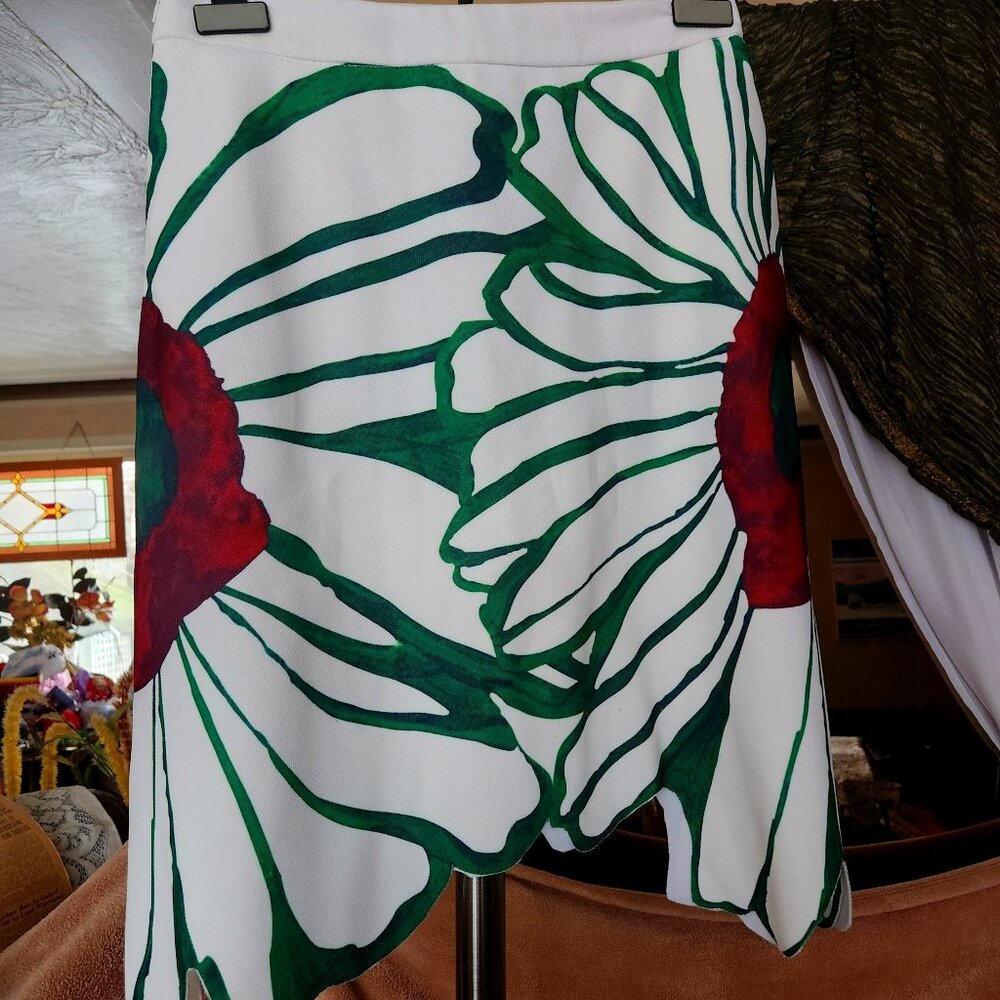 G16  Very unique - check out the hem line - gorgeous colours - side zipper